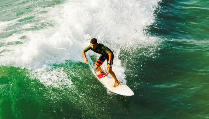 开云平台-步行者绝杀掘金，抢七大战中哈利伯顿罚球绝杀，哈利伯顿集锦