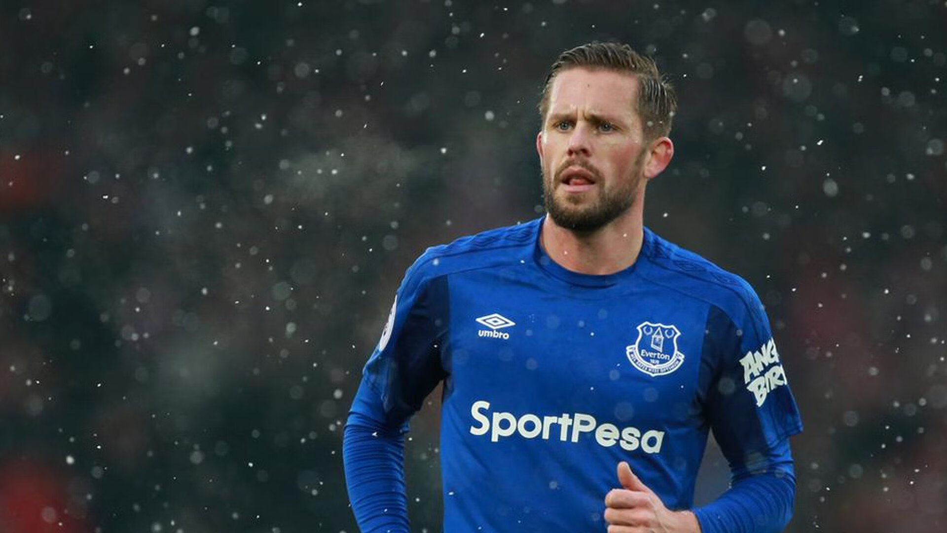 利物浦锋线火力强大，英超球队后防难敌，利物浦的英超球队