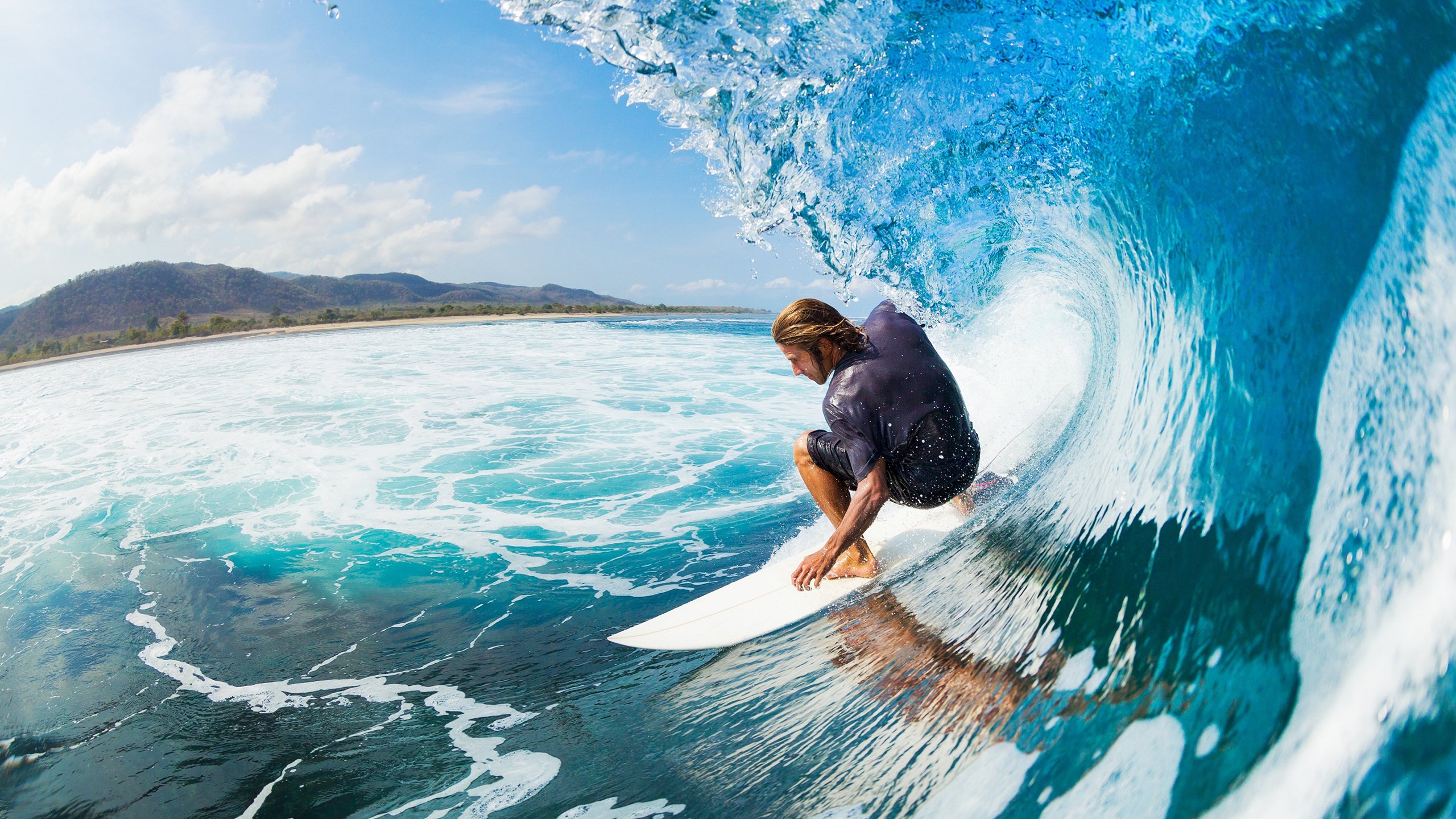 法国球员赛后鞠躬道歉：对不起球迷，法国队捧杯